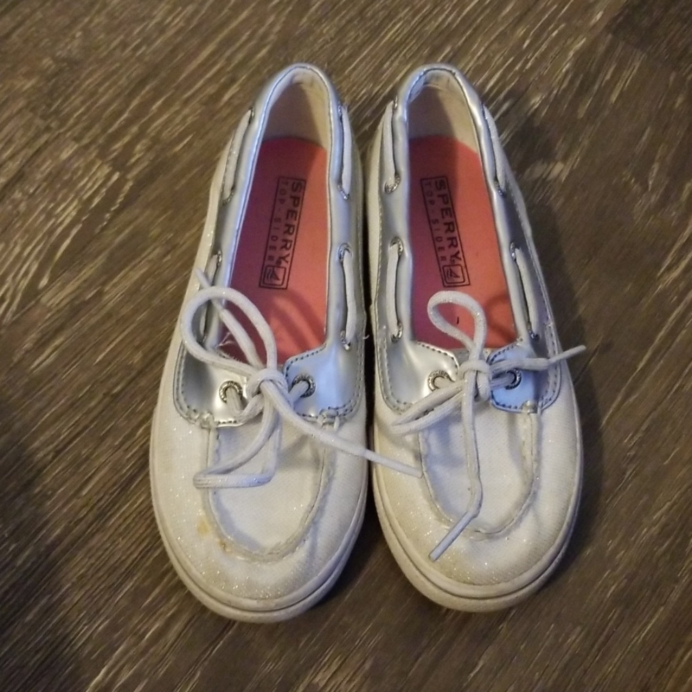 Used girl sperry shoes